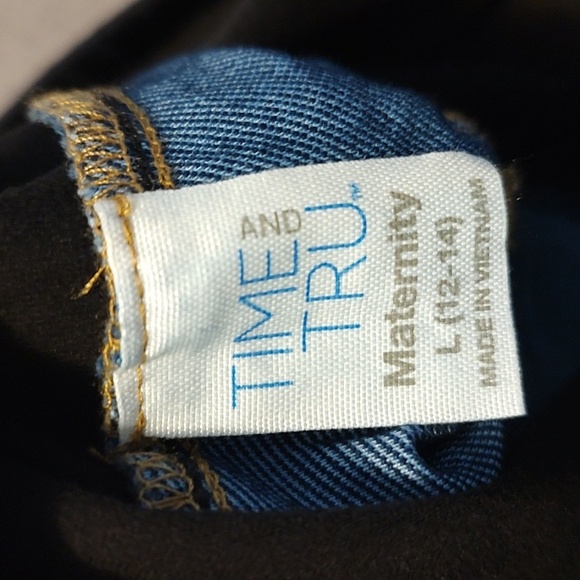 Time and Tru Maternity Straight Leg Jeggings - Picture 4 of 6
